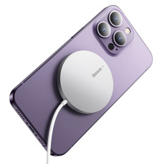Un petit chargeur à induction pour téléphone MagSafe Simple Mini3 15W argent