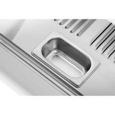 Local de aquecimento. Aparelho para apresentação de pratos 3 prateleiras 1500 W 160 L