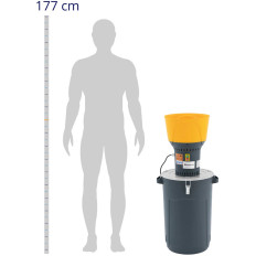 Um moedor para grão de milho de grão 60 l 400 kg / h 1300 w