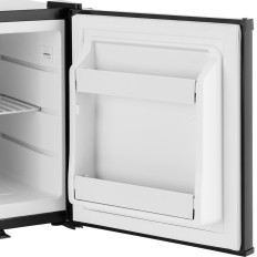 Lednička. Hotel Ledniger. Klidný minibar. Uzavřeno na klíči 65W 28l