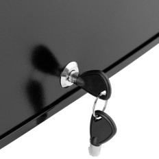 Refrigerador. Refrigerador del hotel. Minibar tranquilo. Cerrado en una llave 65W 28L