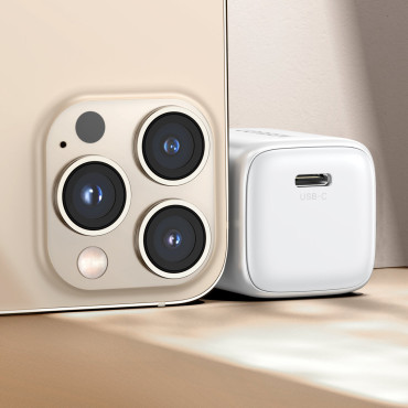 Fast Gan 1x USB-C 20W PD Nexode Mini caricabatterie macchina bianca