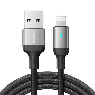 Kabeļu iPhone Wire USB - Zibens ātrai uzlādēšanai A10 Series 2.4a 2m melns