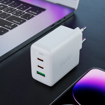 Kiire GAN 2x USB-C USB-A PDS QC4 + 65W valge