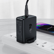 Rede Loader Plug inglês UK GAN 65W 1x USB 2x USB-C PD Preto