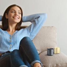 Pieni mini langaton kaiutin TWS Nimo Bluetooth 5.3 5W Golden