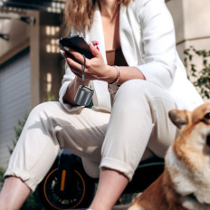Malý mini bezdrôtový reproduktor TWS NIMO Bluetooth 5.3 5W čierna