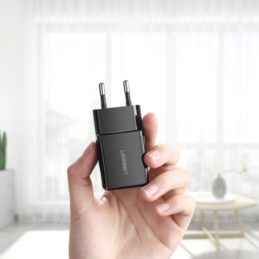 Carregador de rede pequeno para USB 2.1A Telefone Preto