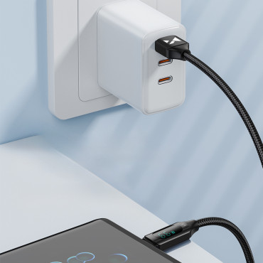 Kabeļu USB-Kabelis - USB-C ar LED displejs 66W 6A 1m melns