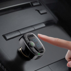 FM oddajnik Bluetooth TF SD Card Carlect 2x USB črna