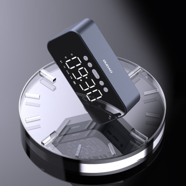 6W1 Watch Väckarklocka FM Radio Bluetooth-högtalare AUX-kortläsare TF SD Silver