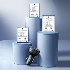3.4a Auto lādētājs ar 3x USB displeju melns