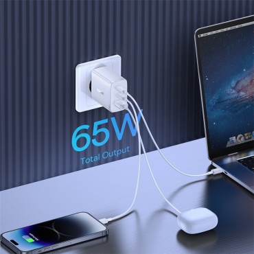 GAN CUBE PRO 65W 2x USB-C USB-A Vit Stol