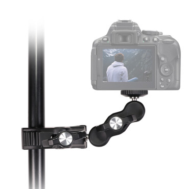 Klämhandtag på kameran och en goprosportkamera