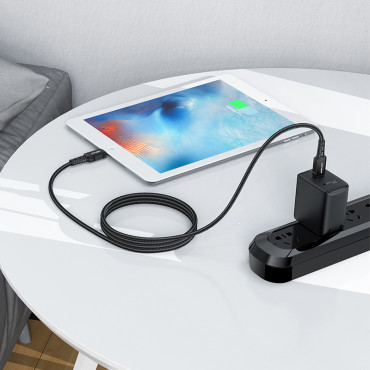 Kabelski MFI kabel na iPhone USB-C - strela 30W 3A 1.8m Črna