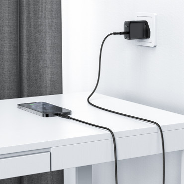 Kabelski MFI kabel na iPhone USB-C - strela 30W 3A 1.8m Črna