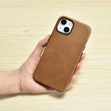 Couro iPhone 14 Bolsa magnética com Magsafe Oil Cera Premium Caso de couro marrom Brown
