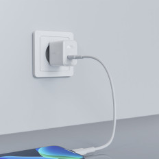 Carregador de rede preto de entrega de energia USB-C 20W