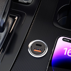 Mini auto lādētājs par 48W QC PD melnu slotu