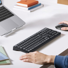 Bezvadu peles un datoru tastatūra 2.4GHz Black