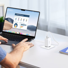 Rychlé GAN 65W USB-A / 2x USB-C Metalic Network nabíječku