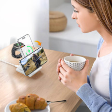 4in1 rakodási állomás CHOOLYC T608 15W fehér indukciós töltő