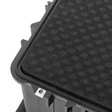 Protective transassembon on wheels with a sliding handle 79 x 59.5 x 36.5 cm 123 L