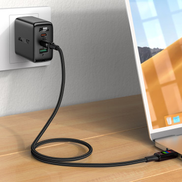 Kabel USB-C kabel - USB-C 100W z zaslonom 1.2m Črna