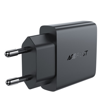 En liten flat loader Gan PD 30W USB-en USB-C svart