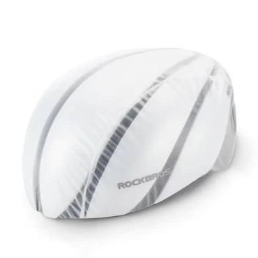 Impermeabile su un casco...