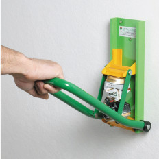 Presse pour canettes en aluminium de 0,33 l / 0,5 l à monter au mur.