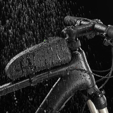 Bolsa de bicicleta impermeável dura no conceito do quadro. 1,6L preto