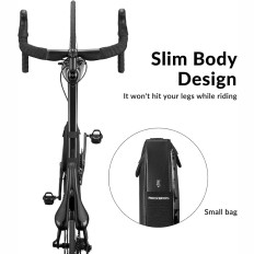 Borsa da bicicletta impermeabile fissata con rape su una cornice nera