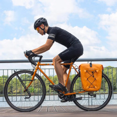 Bolsa de bicicleta impermeable para el tronco ajustable 25-32L naranja