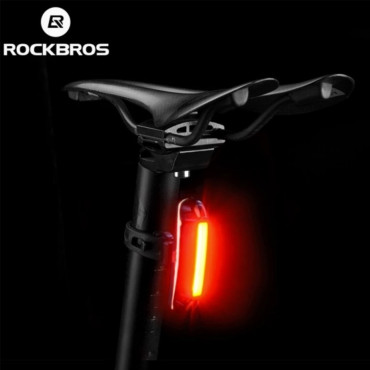 Zadná bicykla Lampa pod červeným piesočnatým drevom vodotesné USB