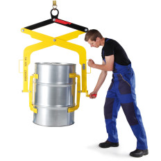 Lève-fût pour le levage et le transport en toute sécurité de fûts de 200L.