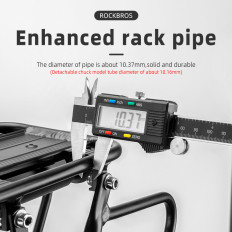 Holdbar cykelstamme med en hylde og en sadelfunktion og en sort LED-lampe