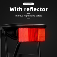 Hållbar cykelstamm med en hylla och en sadelfunktion och en svart LED-lampa