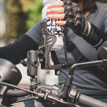 Punho de Bidon anexado ao volante. Quadro de bicicleta de motor - preto