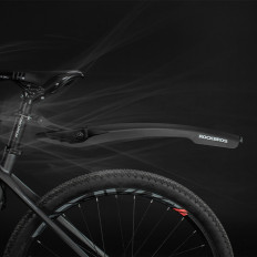 Bakre cykelfender med röd LED-lampa - Svart
