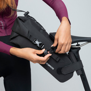 Bolsa de bicicleta sob a sela com ajuste de multidão 3L - preto