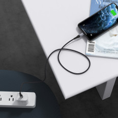Cabo de cabo para iPhone USB-C - Lightning 480MB / S 3A 1.2m - preto