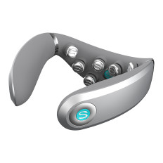 TENS EMS Massager op een nek met rood licht en comprimeren therapie SKG G7 pro-e-grijs