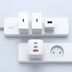 GAN 65W 100-240V USB-A 2X USB-C White Kapitel
