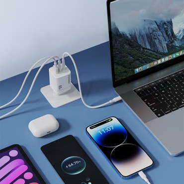 GAN 65W 100-240V USB-A 2X USB-C Baltā nodaļa