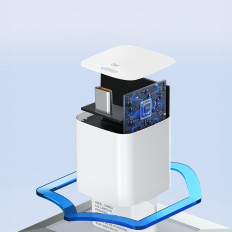 Un caricabatterie di rete 100-240V PD USB-C 20W bianco