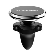 Porte-téléphone magnétique sur une voiture de voiture noire