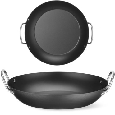 Paistinpannu hiiliteräksellä yleispalvelun palvelemiseksi. 243 mm