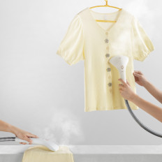 Limpieza profunda 1900W Limpieza profunda Aspiradora con función de limpieza de vapor B200 + Cepillo - Blanco