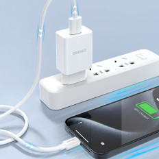 USB-A Carregador de Rede 2.1A + USB-A Cable - MicroUsb - Branco